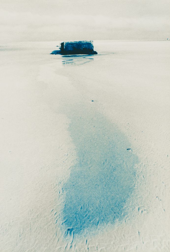 <i>Paysage bleu, baie d’Audierne</i>